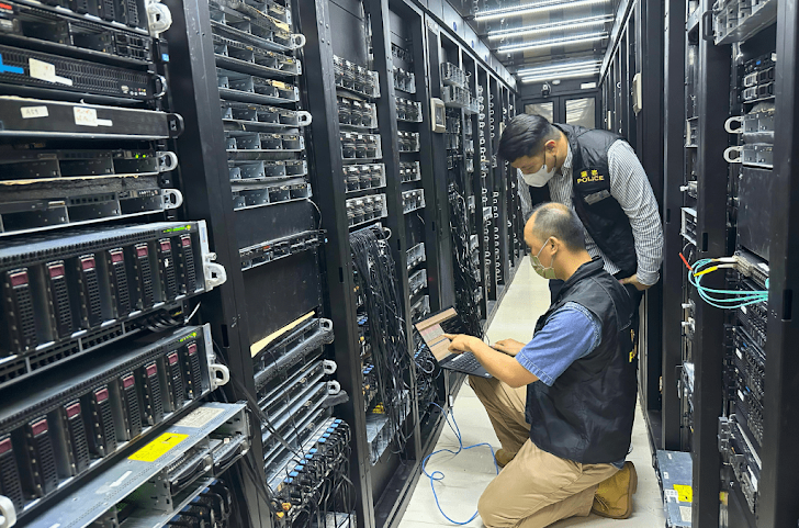 Malicious Servers Malicious Servers